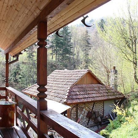 Vatra Hotel Yaremche Exterior photo